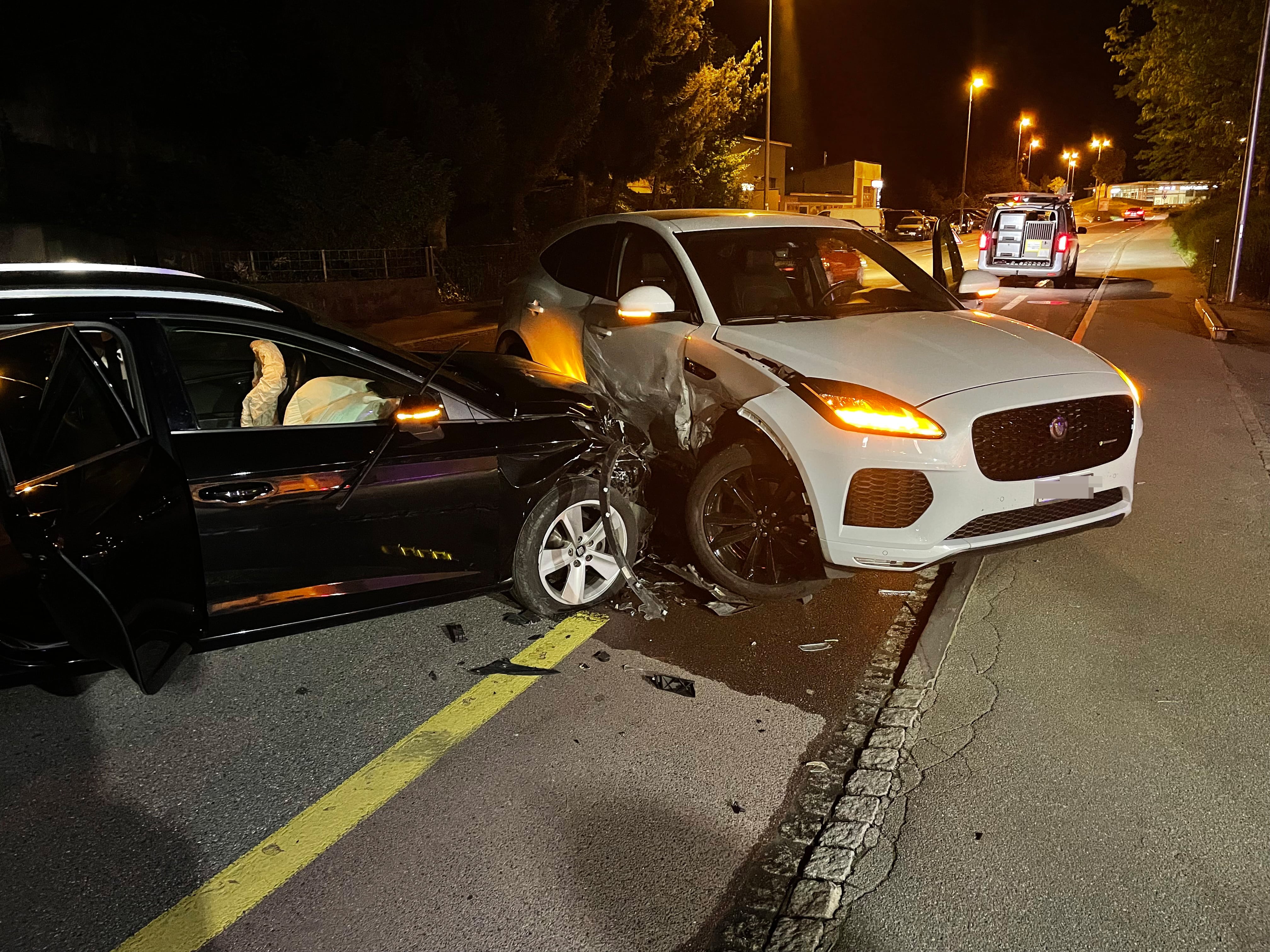 Frauenfeld abbiegen Verkehrunfall Gegenverkehr entgegenkommendes Auto verletzt